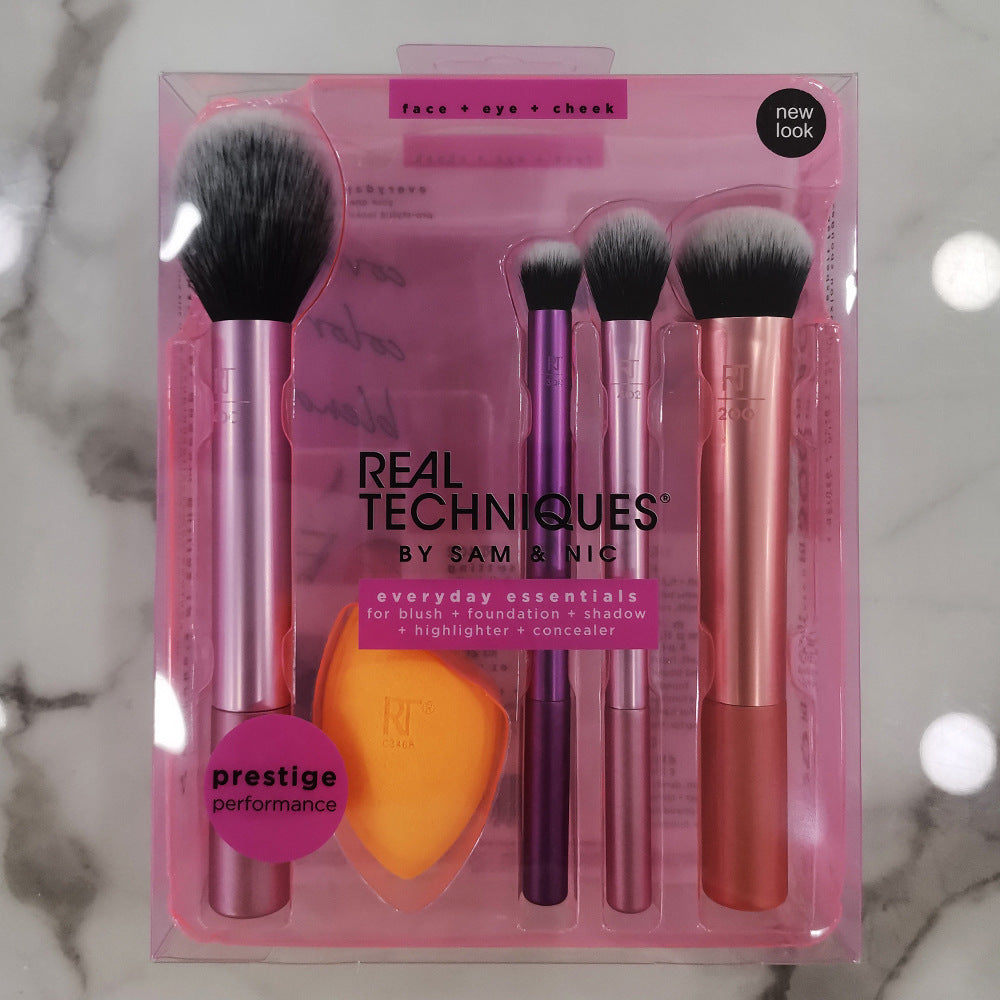 MAKEUP PRODUCT